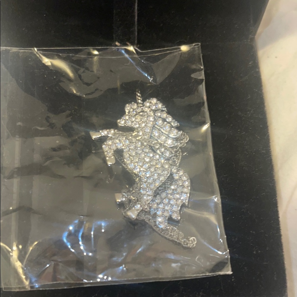 Sparkling Unicorn Necklace